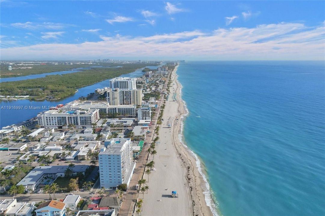 На продажу: $274,000 (1 спален, 1 ванн, 540 Квадратных фут)