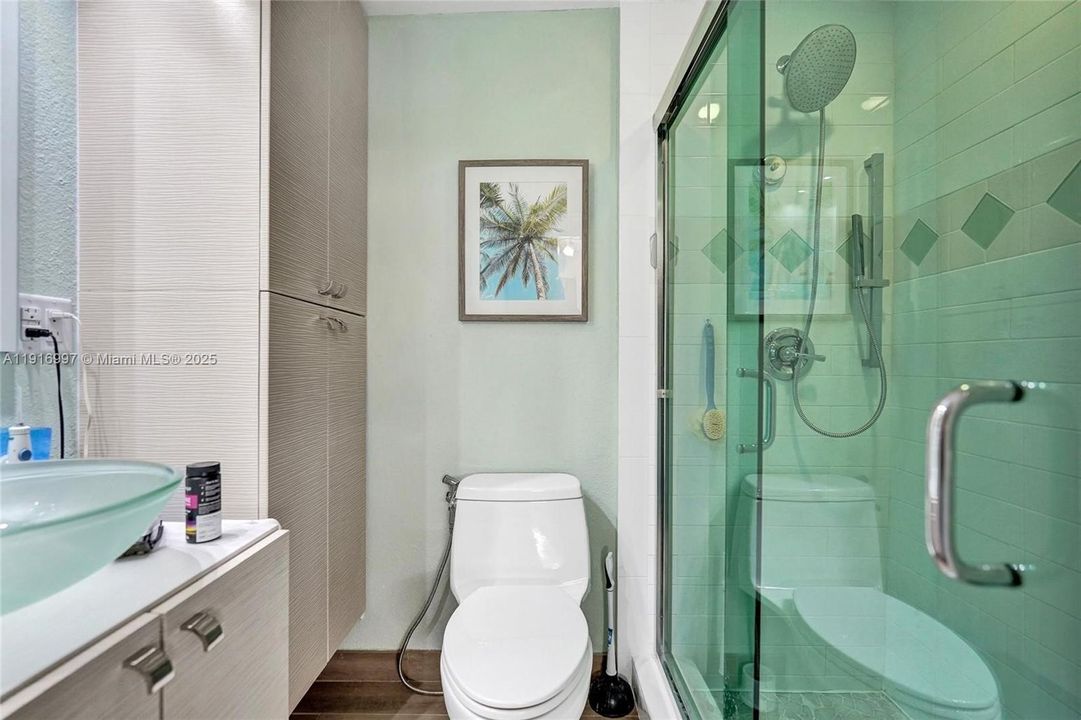 На продажу: $274,000 (1 спален, 1 ванн, 540 Квадратных фут)