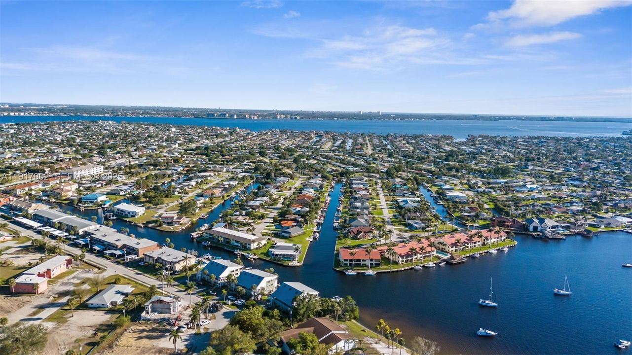 待售: $269,000 (2 贝兹, 2 浴室, 1504 平方英尺)