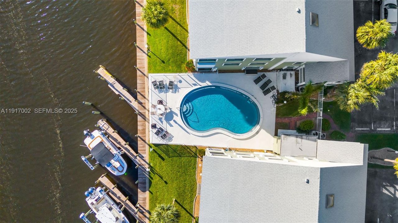 待售: $269,000 (2 贝兹, 2 浴室, 1504 平方英尺)