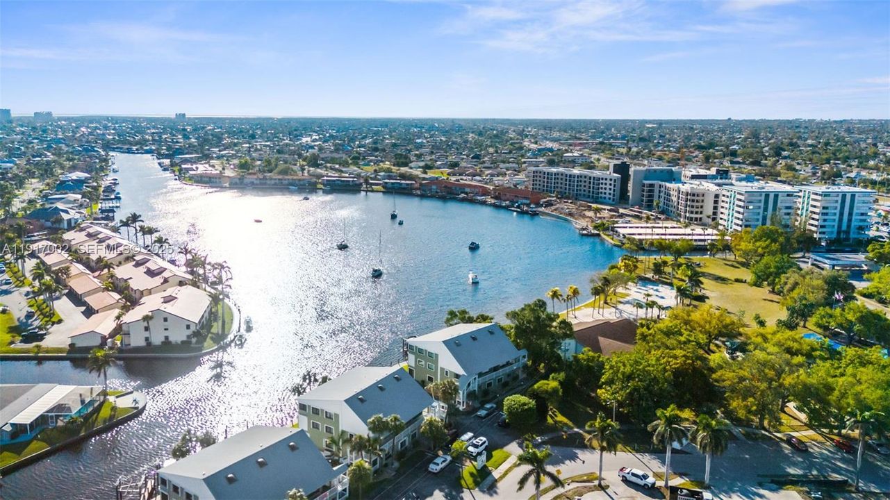 待售: $269,000 (2 贝兹, 2 浴室, 1504 平方英尺)