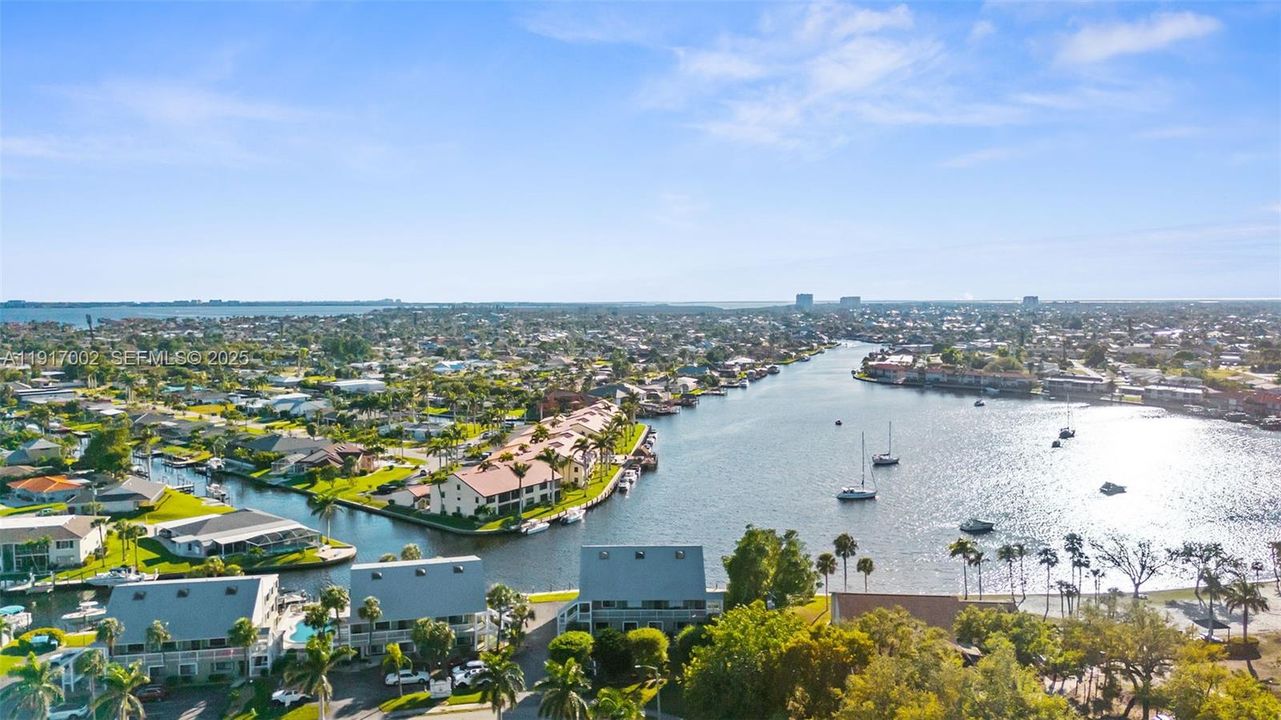 待售: $269,000 (2 贝兹, 2 浴室, 1504 平方英尺)