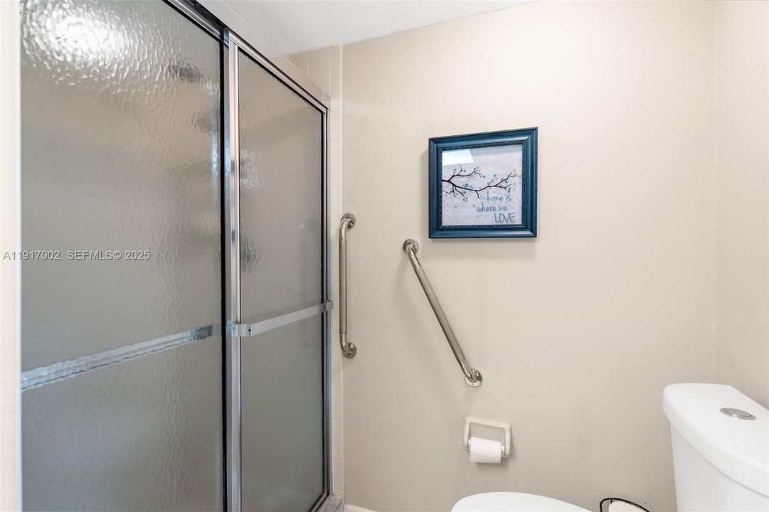 待售: $269,000 (2 贝兹, 2 浴室, 1504 平方英尺)