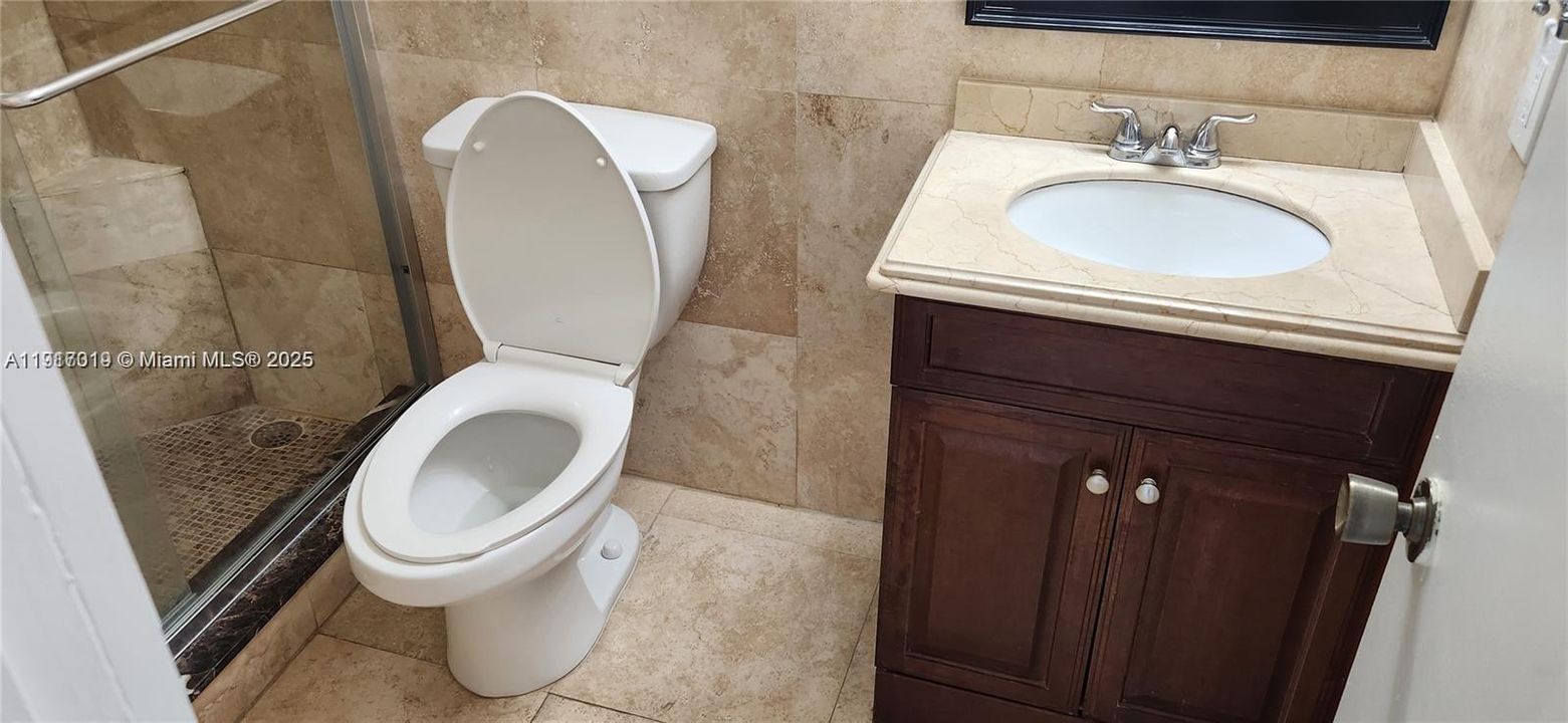 For Rent: $2,100 (2 beds, 2 baths, 1117 Square Feet)