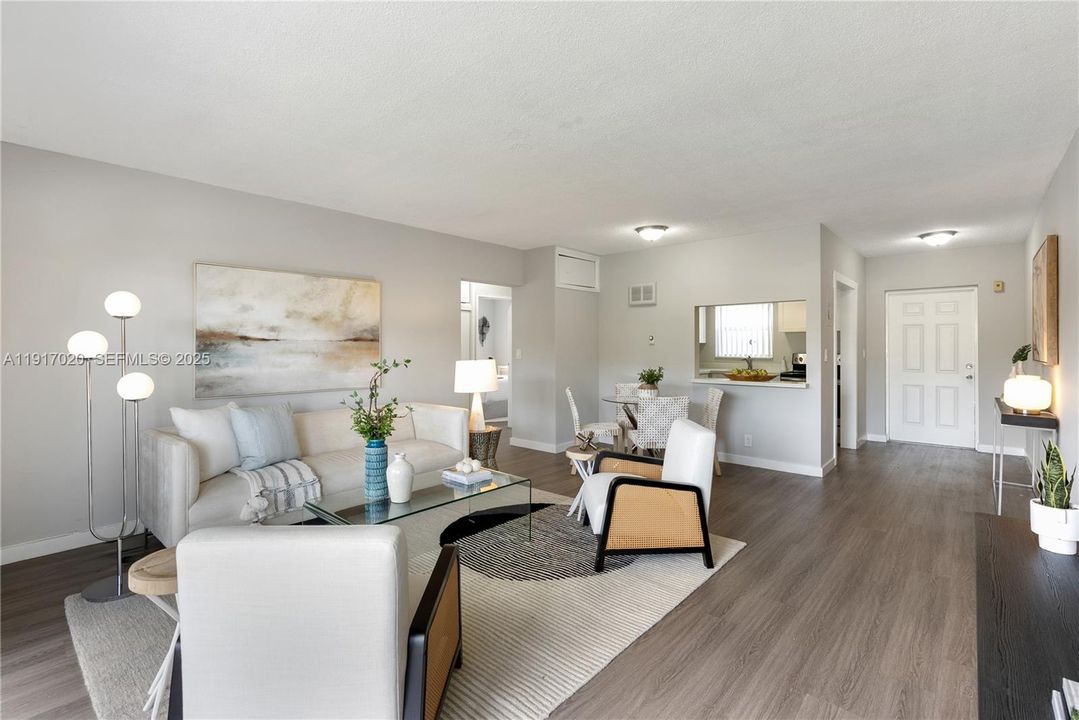 For Rent: $1,950 (1 beds, 1 baths, 900 Square Feet)