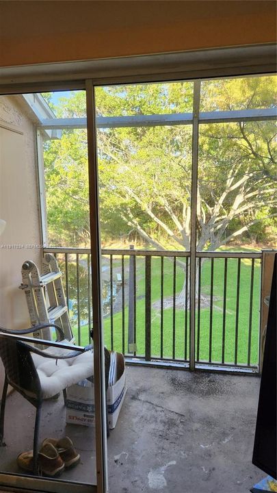 待售: $220,000 (2 贝兹, 2 浴室, 807 平方英尺)