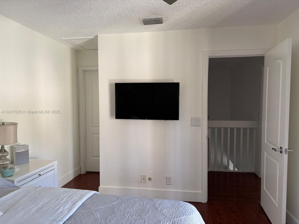 В аренду: $2,750 (2 спален, 2 ванн, 1140 Квадратных фут)