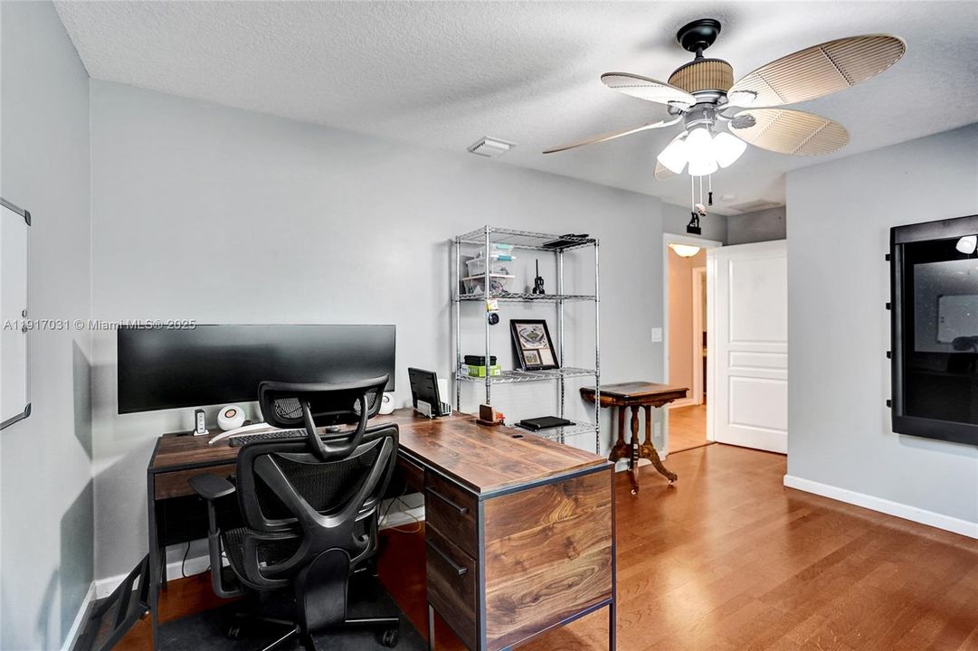 For Sale: $835,000 (4 beds, 2 baths, 2552 Square Feet)