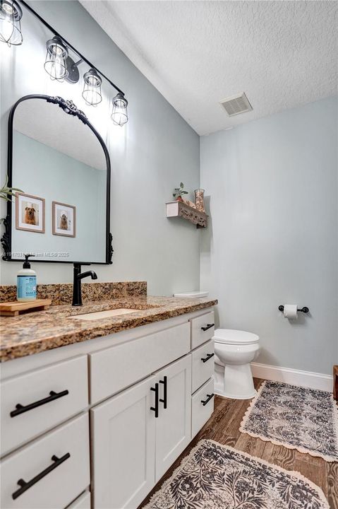 For Sale: $835,000 (4 beds, 2 baths, 2552 Square Feet)