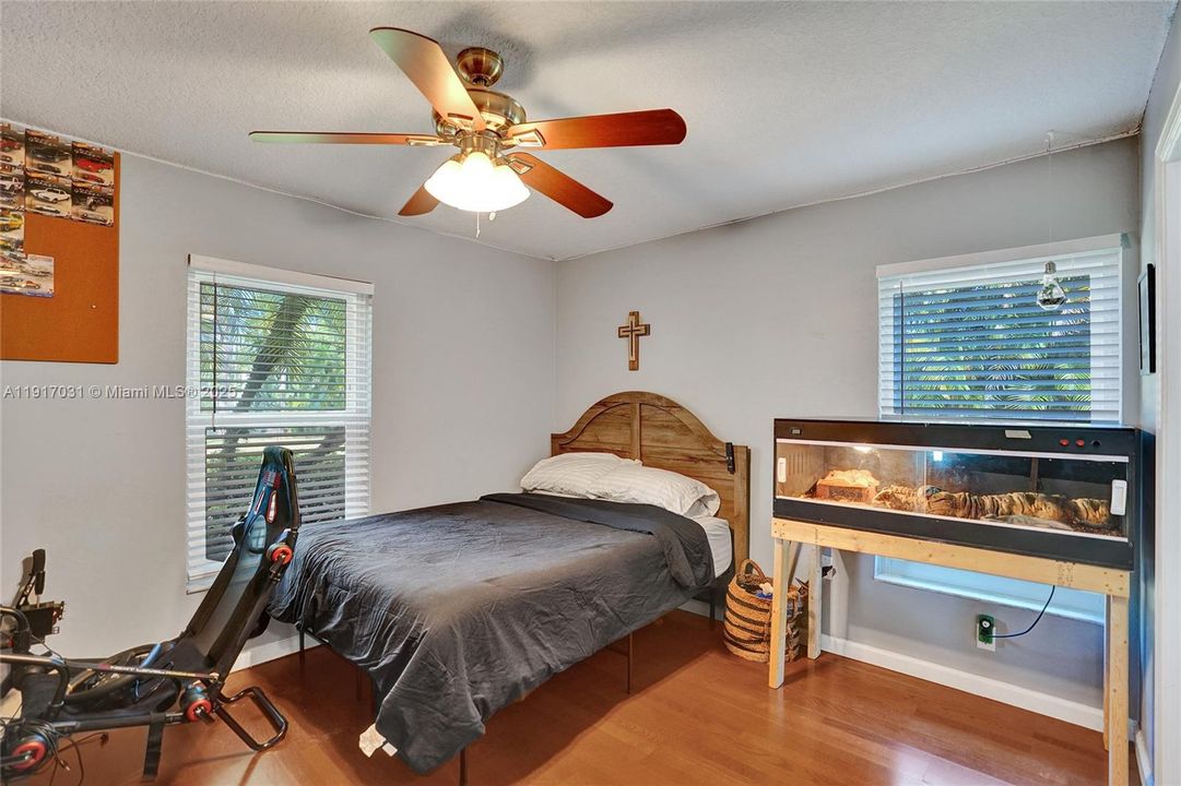 For Sale: $835,000 (4 beds, 2 baths, 2552 Square Feet)