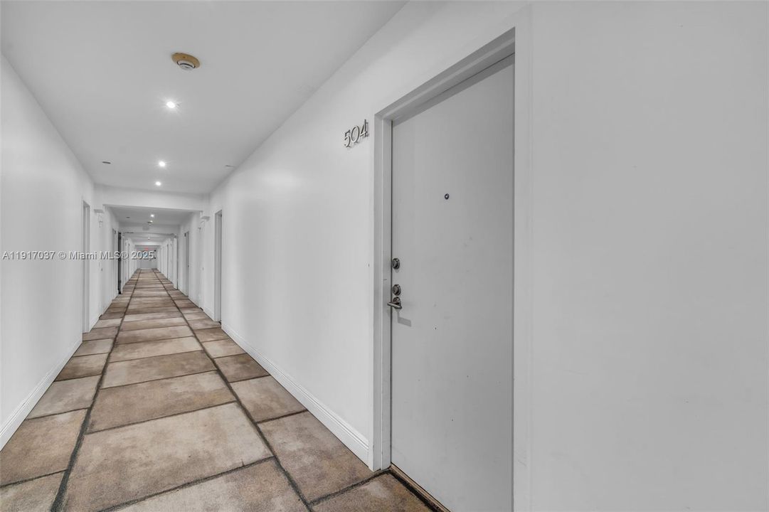 For Rent: $4,250 (2 beds, 2 baths, 1311 Square Feet)