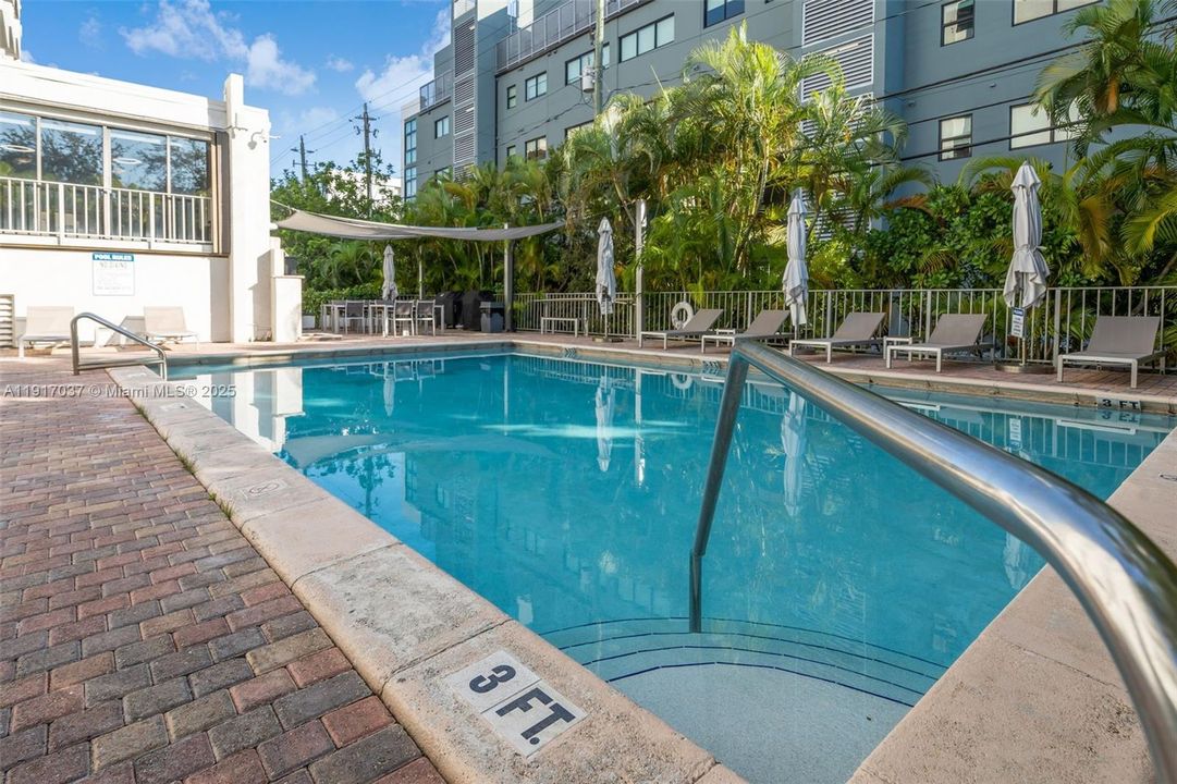 For Rent: $4,250 (2 beds, 2 baths, 1311 Square Feet)