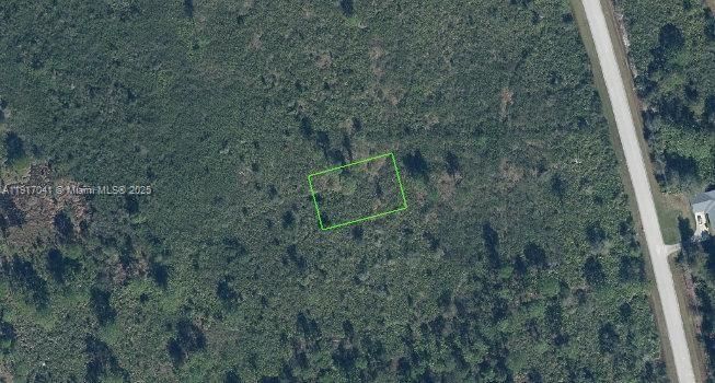 En Venta: $19,900 (0.23 acres)