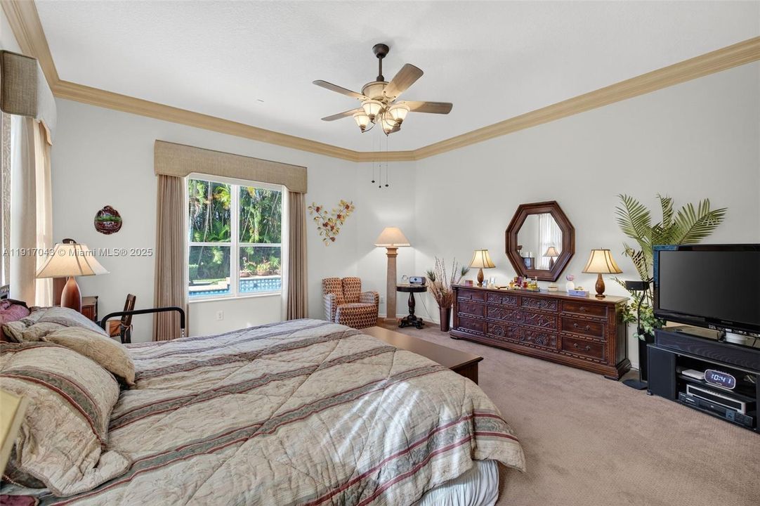 待售: $1,275,000 (5 贝兹, 4 浴室, 3612 平方英尺)