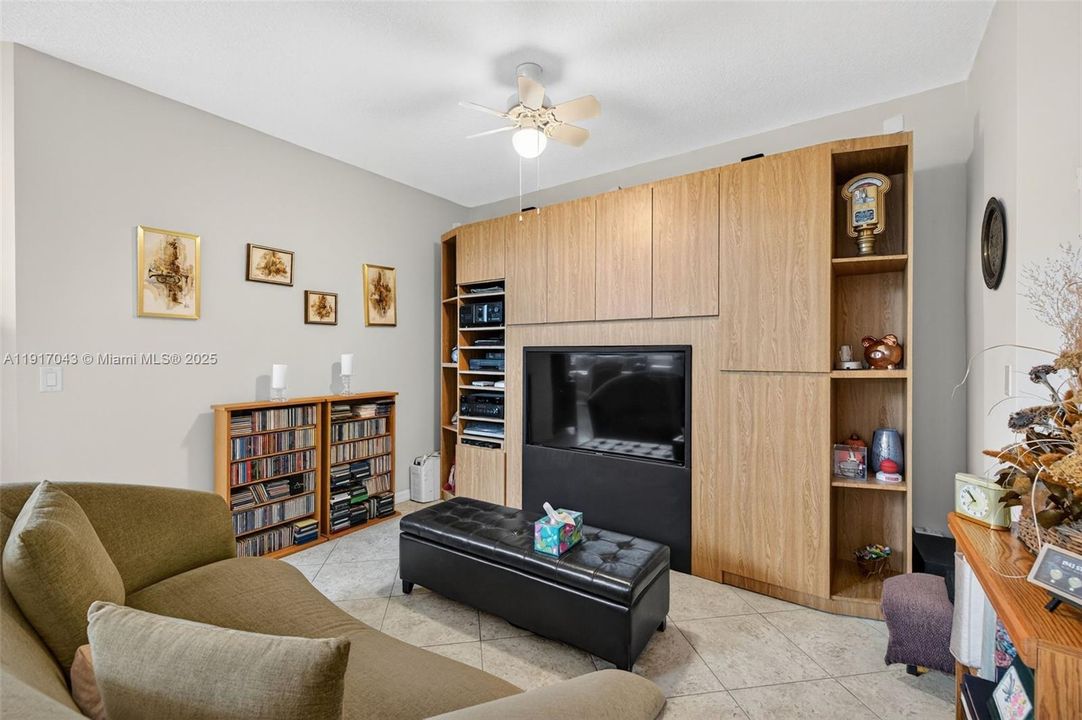 待售: $1,275,000 (5 贝兹, 4 浴室, 3612 平方英尺)