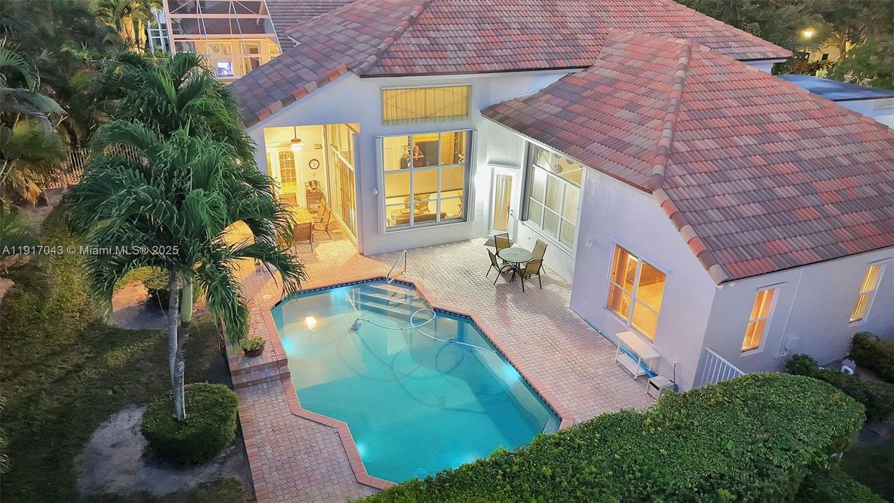 待售: $1,275,000 (5 贝兹, 4 浴室, 3612 平方英尺)