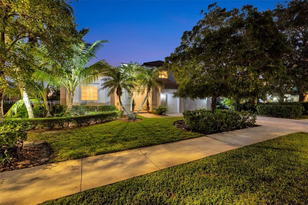 待售: $1,275,000 (5 贝兹, 4 浴室, 3612 平方英尺)