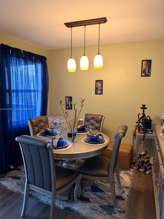 For Sale: $208,000 (2 beds, 2 baths, 1160 Square Feet)