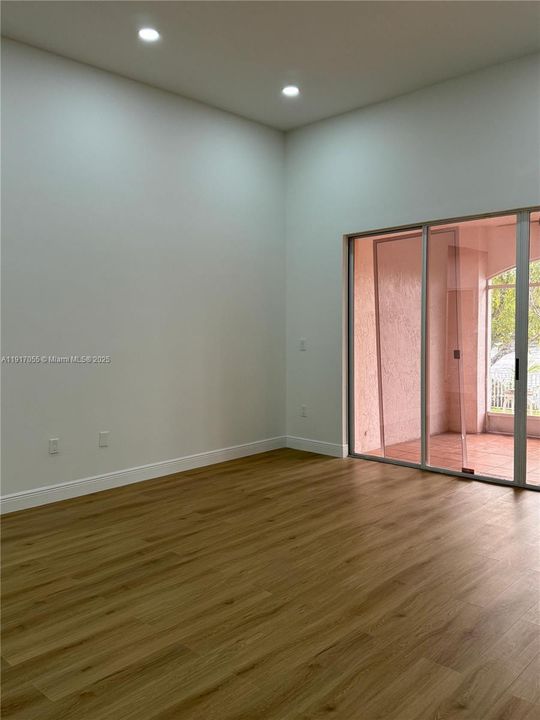 待售: $799,000 (4 贝兹, 2 浴室, 2280 平方英尺)