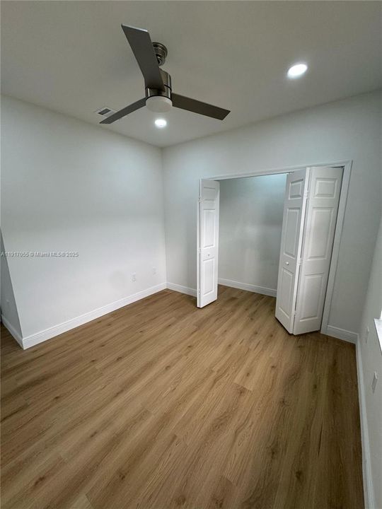 待售: $799,000 (4 贝兹, 2 浴室, 2280 平方英尺)