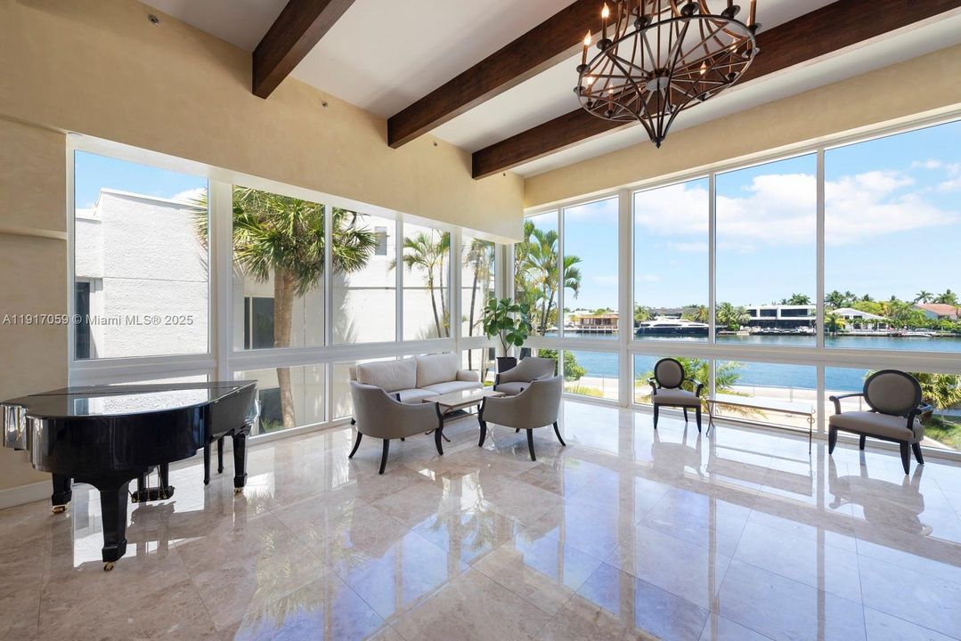 На продажу: $549,000 (2 спален, 2 ванн, 1560 Квадратных фут)