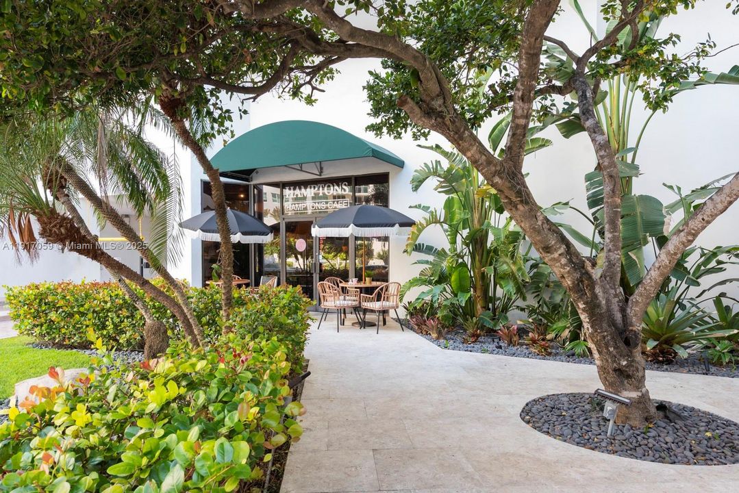 На продажу: $549,000 (2 спален, 2 ванн, 1560 Квадратных фут)