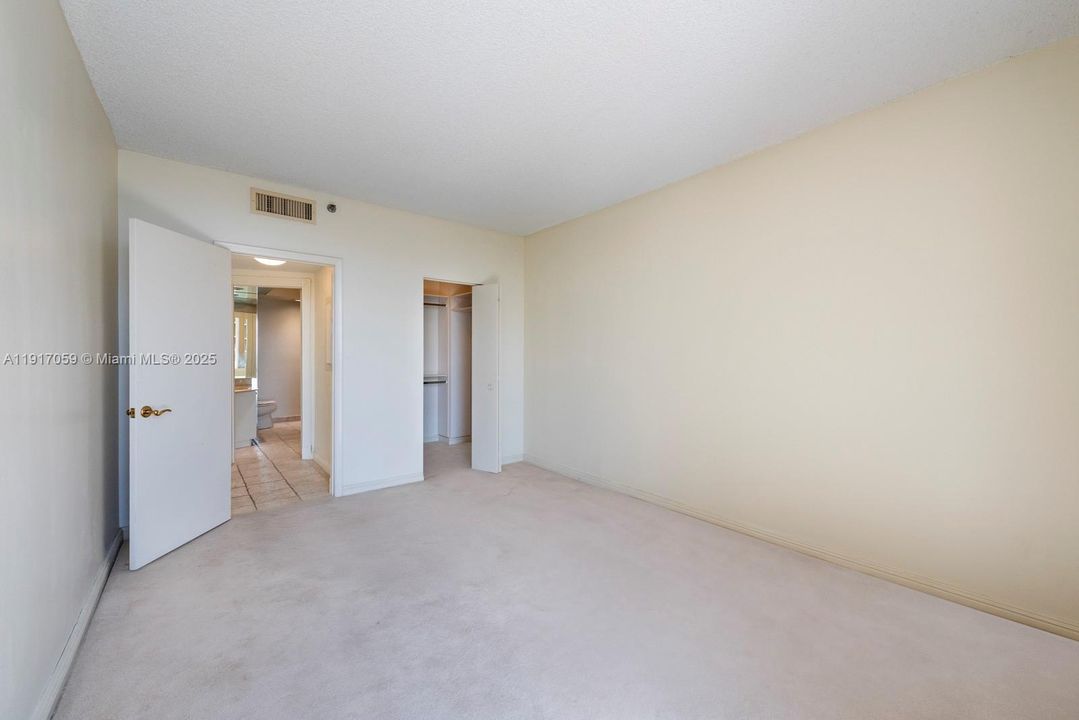 На продажу: $549,000 (2 спален, 2 ванн, 1560 Квадратных фут)