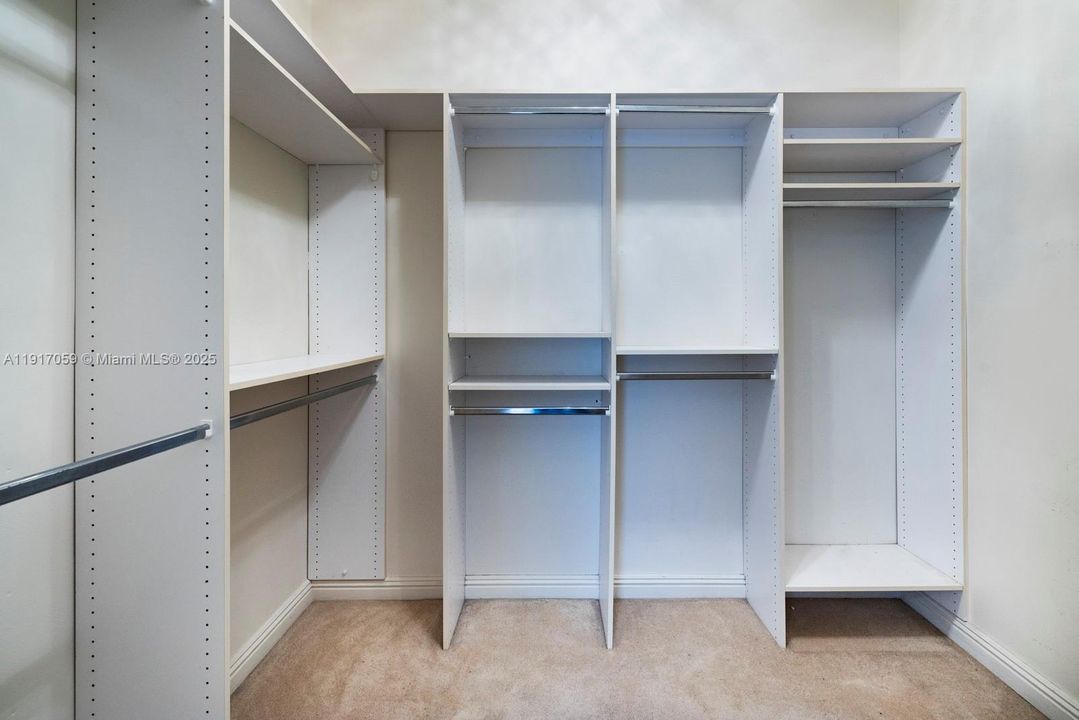 Primary Walkin Closet