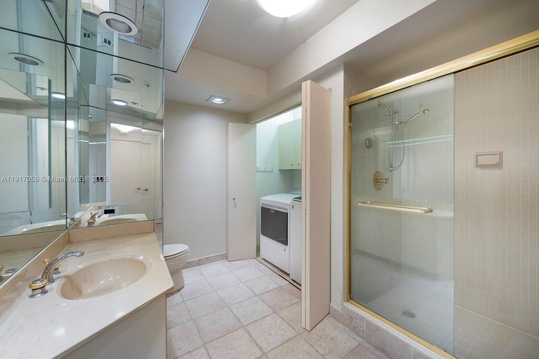 На продажу: $549,000 (2 спален, 2 ванн, 1560 Квадратных фут)