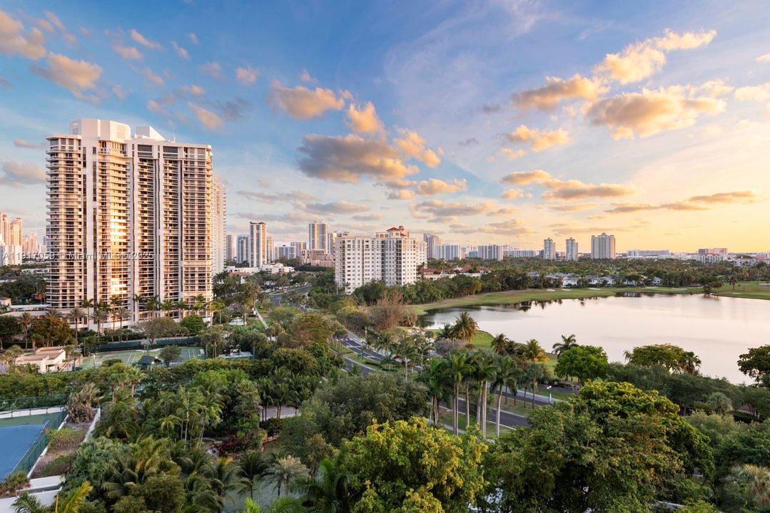 На продажу: $549,000 (2 спален, 2 ванн, 1560 Квадратных фут)