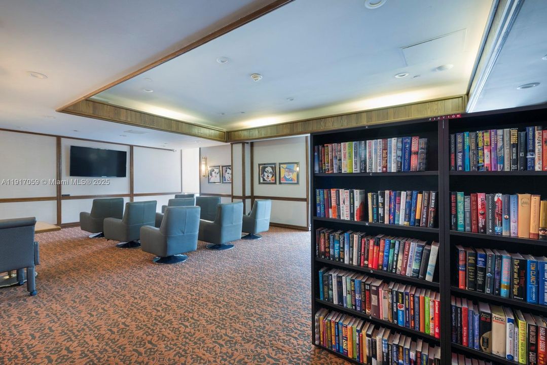 На продажу: $549,000 (2 спален, 2 ванн, 1560 Квадратных фут)