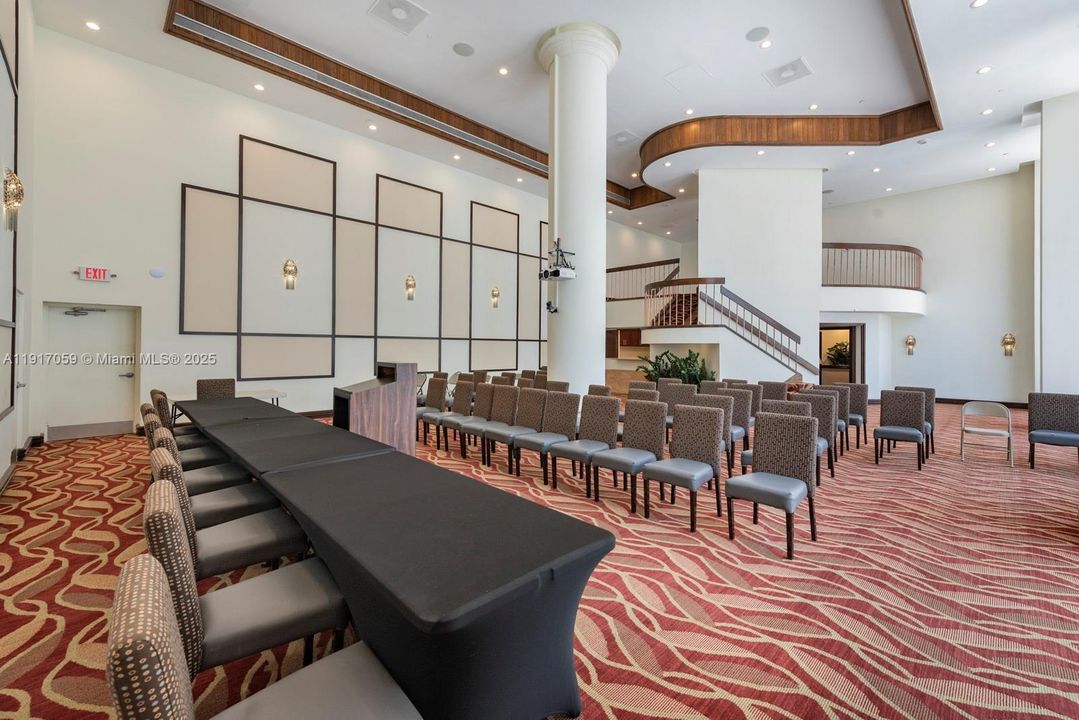 На продажу: $549,000 (2 спален, 2 ванн, 1560 Квадратных фут)