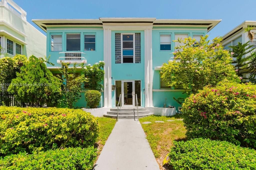 На продажу: $220,000 (1 спален, 1 ванн, 428 Квадратных фут)