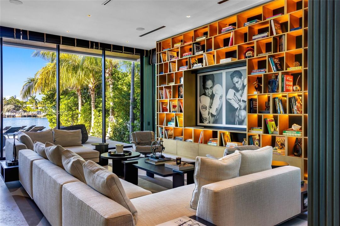 For Rent: $160,000 (6 beds, 6 baths, 5700 Square Feet)