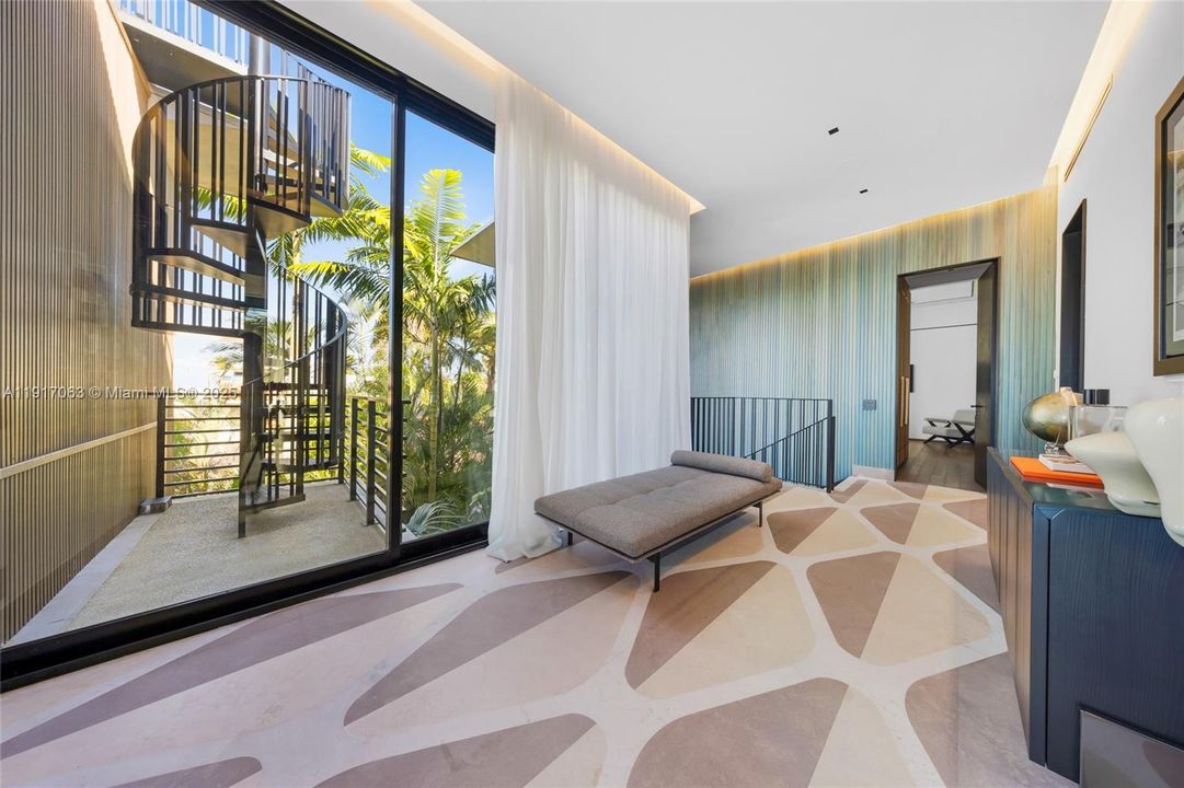 For Rent: $160,000 (6 beds, 6 baths, 5700 Square Feet)