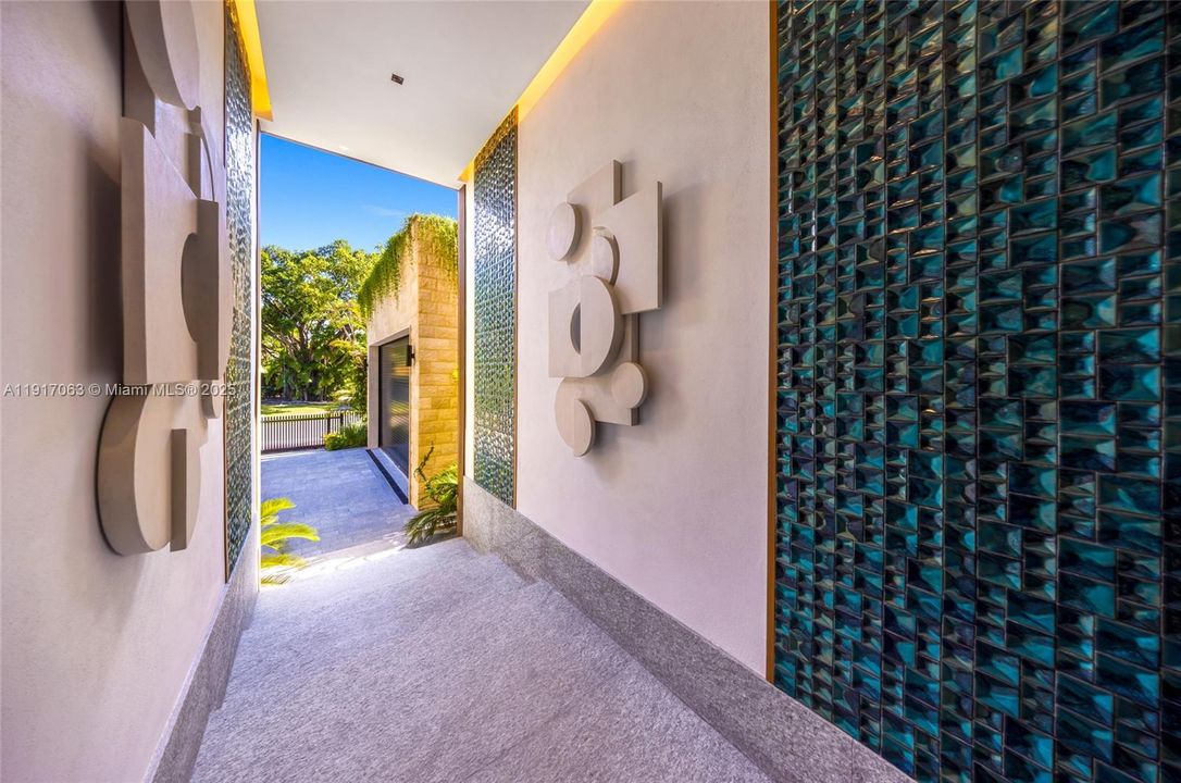 For Rent: $160,000 (6 beds, 6 baths, 5700 Square Feet)