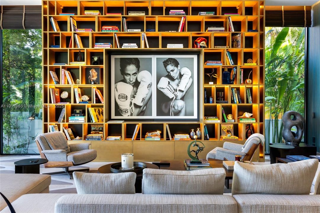 For Rent: $160,000 (6 beds, 6 baths, 5700 Square Feet)