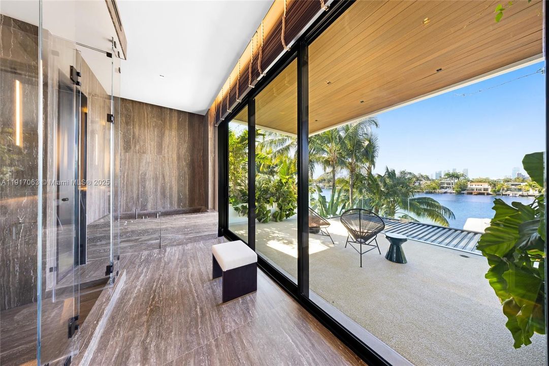 For Rent: $160,000 (6 beds, 6 baths, 5700 Square Feet)