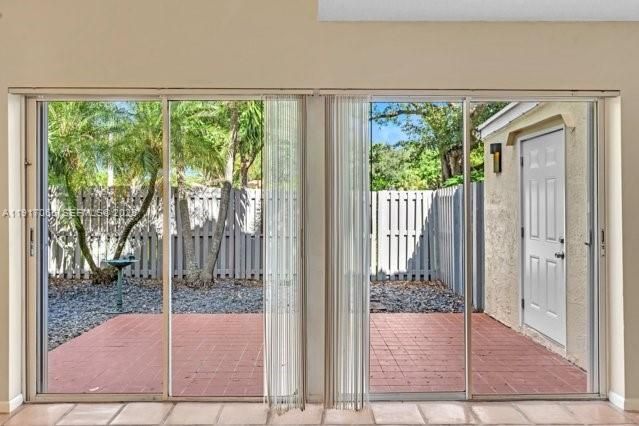 For Rent: $3,000 (2 beds, 2 baths, 1410 Square Feet)