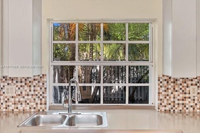 For Rent: $3,000 (2 beds, 2 baths, 1410 Square Feet)