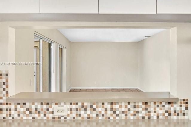 For Rent: $3,000 (2 beds, 2 baths, 1410 Square Feet)