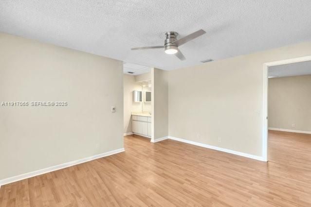 For Rent: $3,000 (2 beds, 2 baths, 1410 Square Feet)