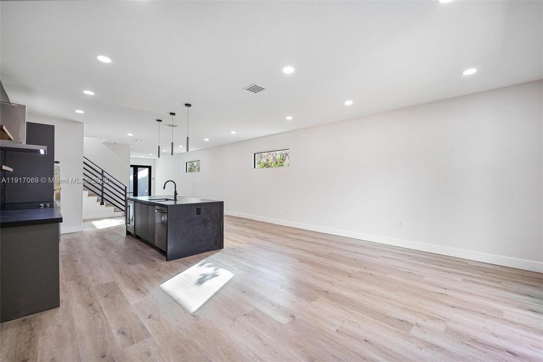 For Sale: $1,235,000 (4 beds, 3 baths, 0 Square Feet)