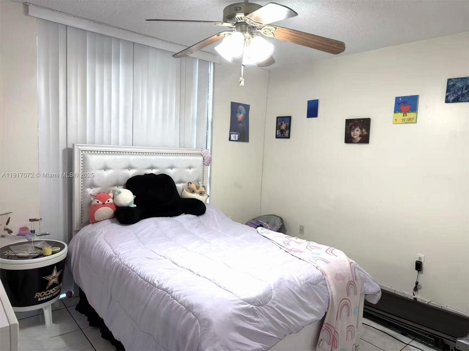 For Rent: $2,100 (2 beds, 2 baths, 910 Square Feet)