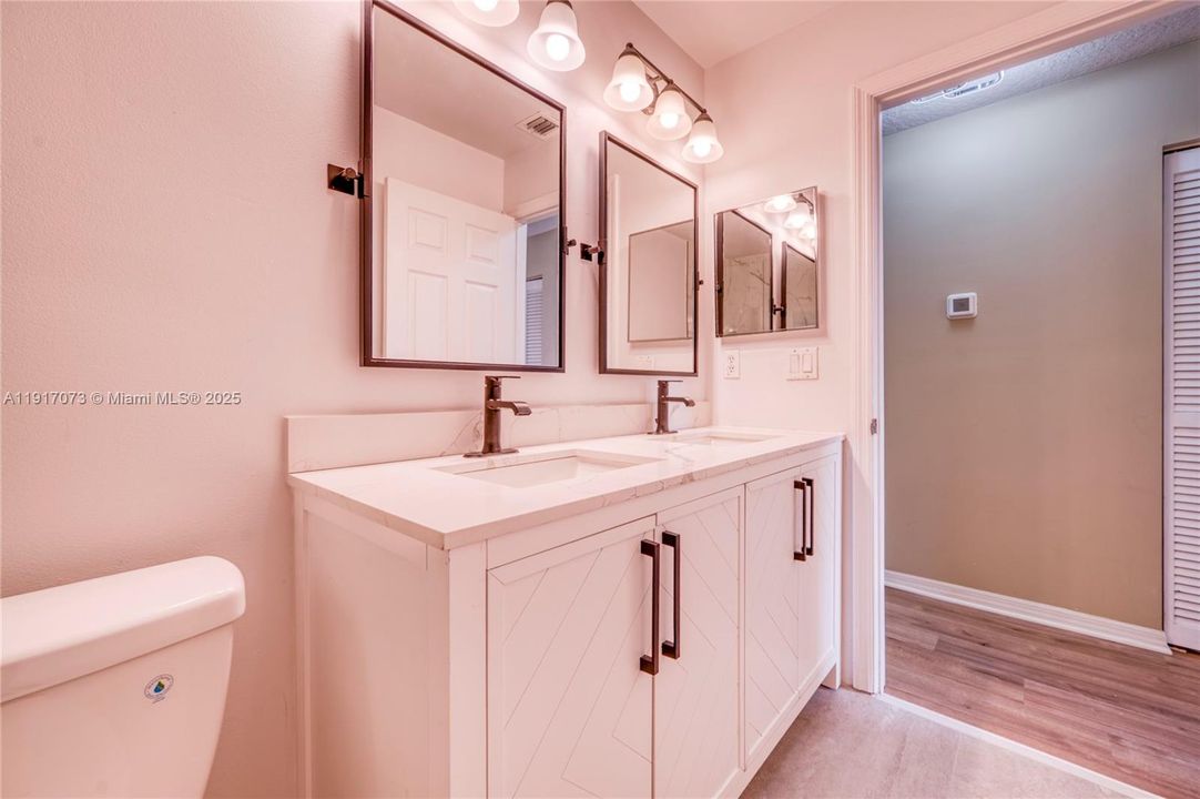 2nd Bathroom