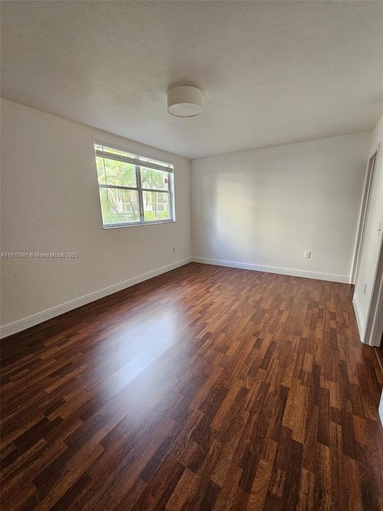 Recently Rented: $2,300 (2 beds, 2 baths, 1197 Square Feet)