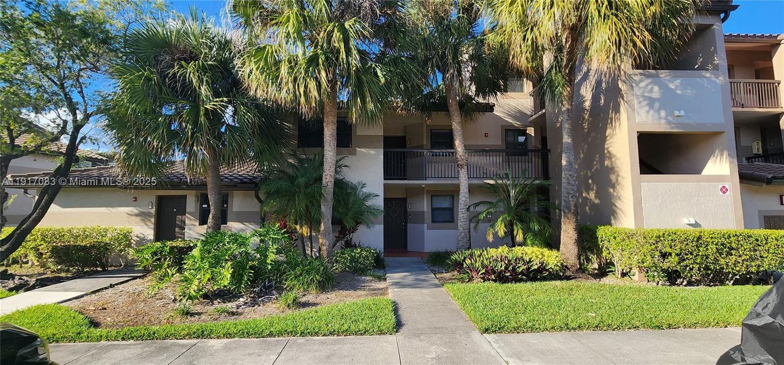 На продажу: $265,000 (2 спален, 2 ванн, 986 Квадратных фут)