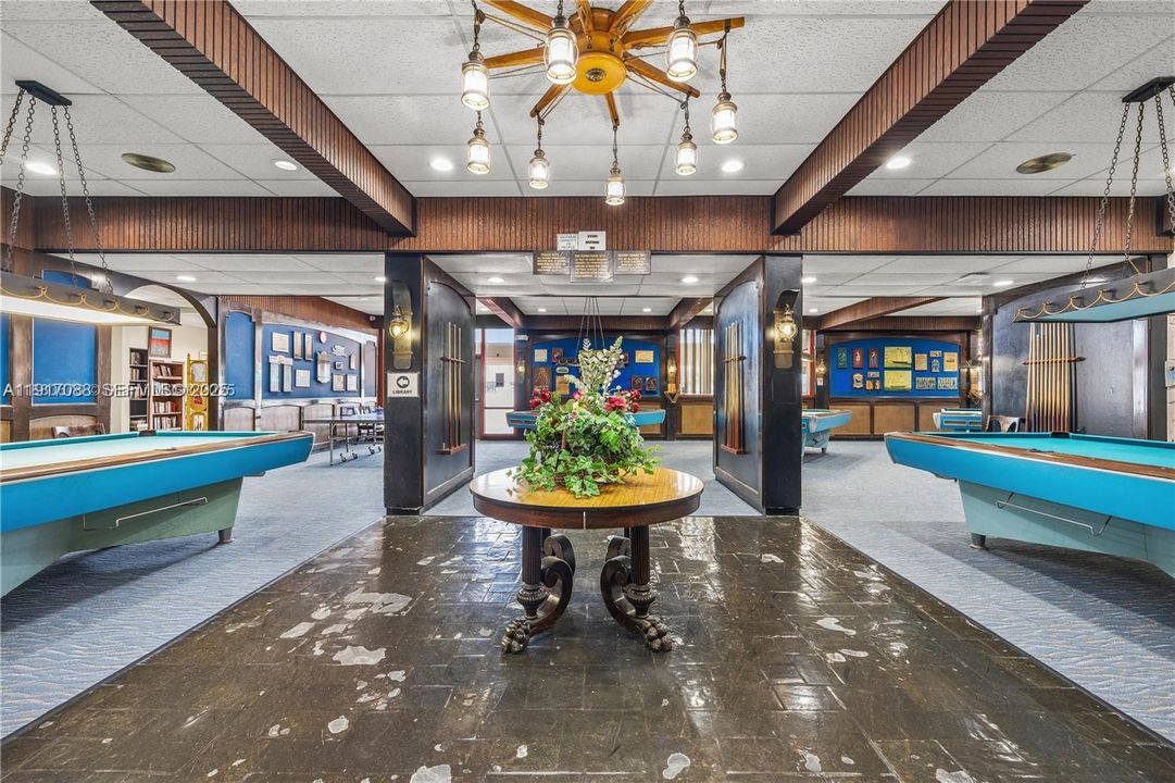 На продажу: $157,900 (1 спален, 1 ванн, 763 Квадратных фут)