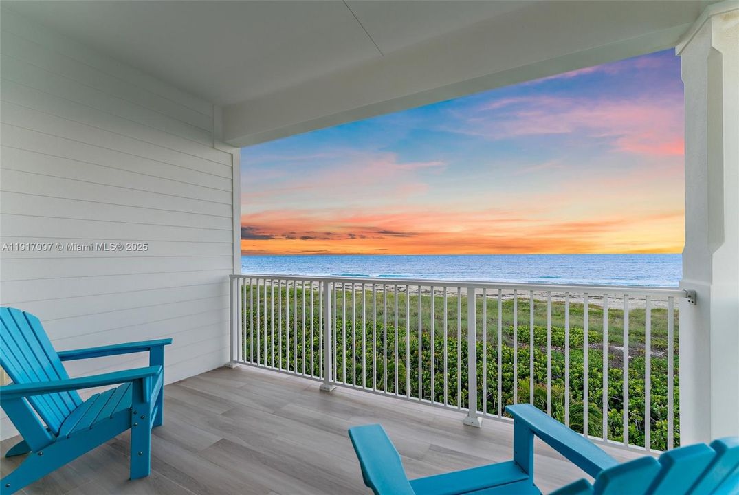 Main bedroom balcony