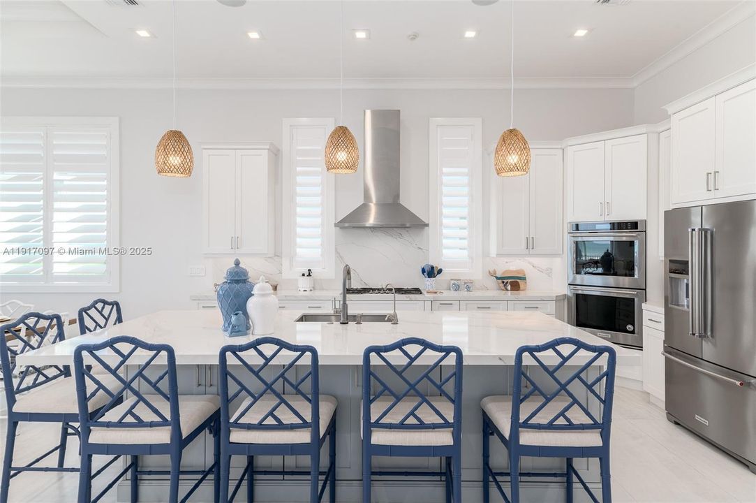 For Sale: $3,495,000 (4 beds, 5 baths, 4311 Square Feet)